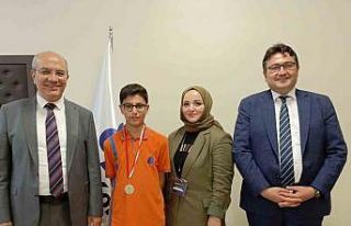 İhlas Koleji öğrencisinden matematikte Türkiye...