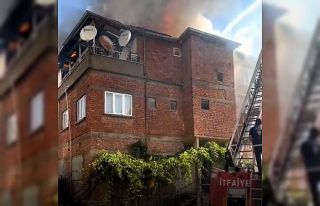 İki katlı evde çıkan yangın korkuttu