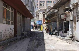 İki tarihi mekan arasındaki yol yenileniyor