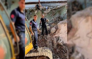 İnşaat yıkım alanında sıkışan yavru kedi kurtarıldı