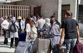 İranlılar Gürbulak Sınır Kapısı’na akın...