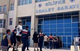 İş yerlerini kurşunlayıp zarar veren 2 şüpheli...