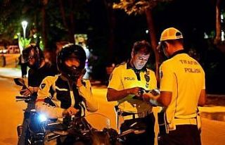 Isparta’da kurallara uymayan 14 sürücüye ceza...