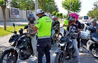 Isparta’da trafik uygulamasında 10 araca ceza kesildi