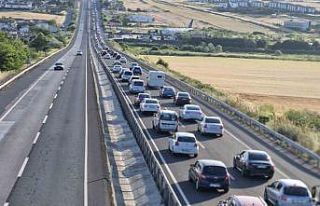 İstanbul’dan Trakya’ya akın: Tatilciler yola...