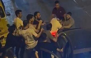 İzmir sokaklarında tekmeler, yumruklar konuştu