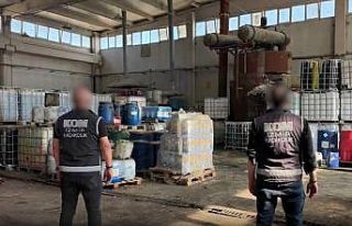 İzmir’de 613 ton kaçak akaryakıt ele geçirildi