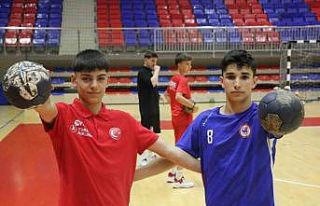 Karabüklü iki hentbolcu, milli takım kampına davet...