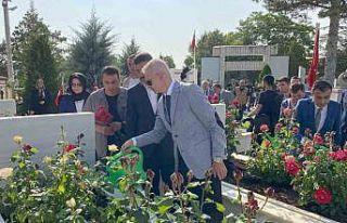 Karaman’da şehitlik ziyareti