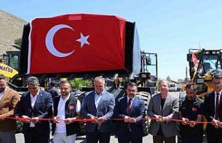 Kars İl Özel İdaresi’ne yeni araç filosuyla...