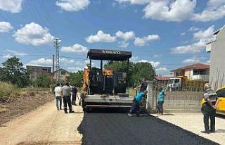 Kartepe’de iki mahallede asfalt çalışması