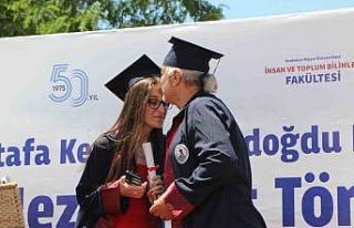 Kas hastası Selin’in azmi, babasının desteğiyle...