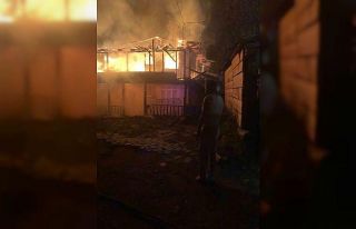 Kastamonu’da alevlere teslim olan ev küle döndü