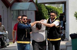 Katil evlat, annesini ’Al karını evimden git’...