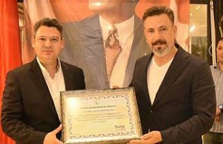 Kaymakam Gökpınar’a Arsuz fahri hemşehrilik beratı...