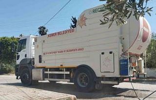 Kemer’de çöp konteynerleri dezenfekte ediliyor