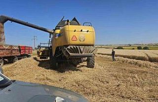 Keşan’da hasat halindeki tüm biçerdöver ve balya...