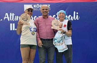 Kiraz koşusunda 7’den 70’e 2 bin kişi ter döktü