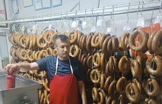 Kırka’da kurban etleri sucuk oluyor