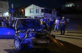 Kocaeli’de 2 otomobil çarpıştı: 2 yaralı