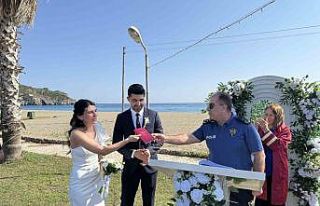 Komiserler hayatlarını birleştirdi