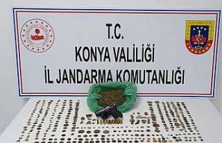 Konya’da jandarmadan tarihi eser operasyonu