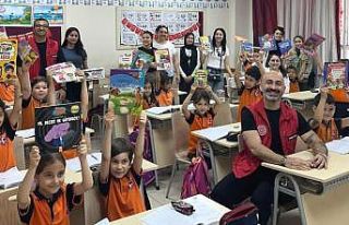 Köşk MYO öğrencileri 100. Yıl Atatürk İlkokulu’na...