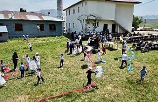 Köy çocuklarının hayali gerçek oldu, gökyüzü...