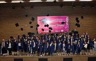 Kültür Sanat Akademisi ilk mezunlarını verdi