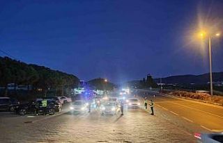 Kural tanımaz sürücüler jandarmadan kaçamadı