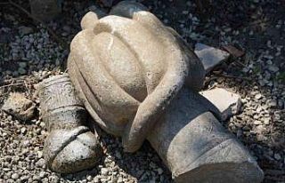 Kurban Bayramı öncesi tarihi kabristanlarda ihmaller...