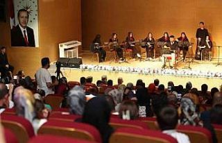 Kursiyerlerden renkli gösteri