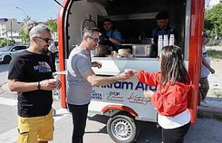 Kütahya Belediyesinden sınav sabahı sıcak çorba...