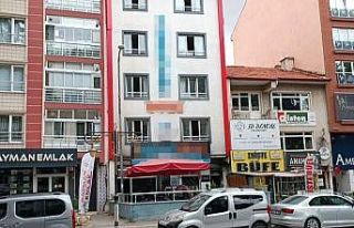 Kütahya’da otelde yangın: 2 kişi dumandan etkilendi