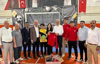 Kütahya’nın ilçelerinde 42 okula spor malzemesi...