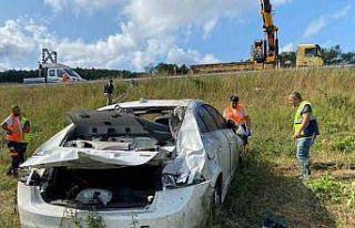 Kuzey Marmara Otoyolu’nda otomobil şarampole uçtu:...