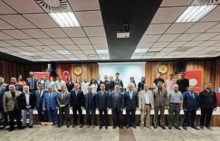 Liseli şairler ödüllerine kavuştu