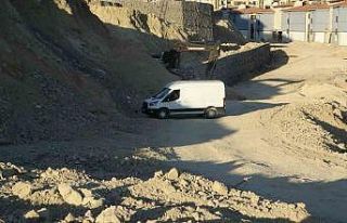 Malatya’da şantiye alanında top mermisi bulundu