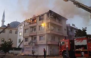 Mangal ateşi evi yaktı