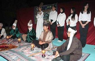 Manyas Anadolu Lisesi’nde İslam Devletleri Şenliği...