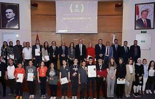 Matematik olimpiyatlarında başarılı öğrenciler...