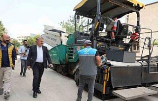 Melikgazi Belediyesi, 17 bölgede yol çalışması...