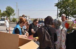 Menemen Belediyesi öğrenci ve velileri yalnız bırakmadı