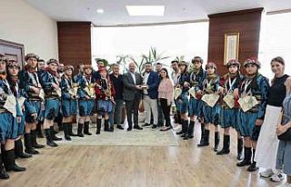 Menemen, halk oyunlarında Türkiye şampiyonluğu...