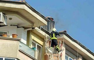 Menteşe’de apartman bacasında çıkan yangın...