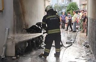 Menteşe’de park halindeki motosiklet alev aldı