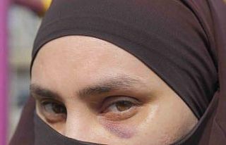 Mersin’de bir kadın, çocuklarının önünde darbedildi