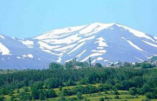 Mevsimler Posof’a güzellik katıyor