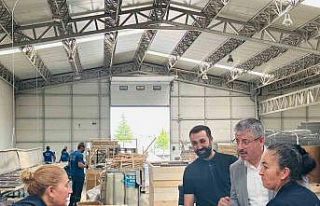 Milletvekili Çopuroğlu; fabrika ziyaretleriyle programlarına...