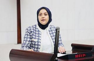 Milletvekili Ün, halk otobüsünde saldırıya uğrayan...